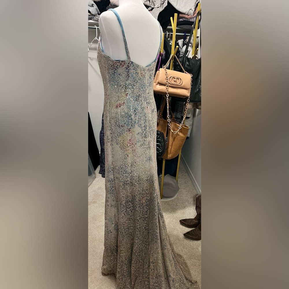 Vera Wang sparkly lace and silk gown